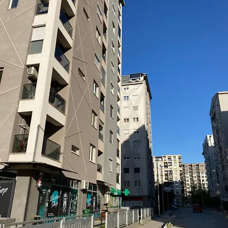 Luka'S Apartments Skopje Zewnętrze zdjęcie